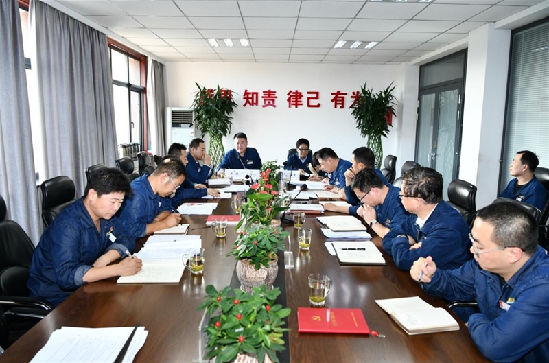 陈骁在9月28日公司党委（扩大）会上要求：两眼向内找差距 追赶超越补短板 以决战决胜的姿态尽快扭转当前生产经营被动局面